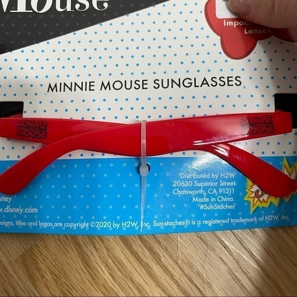 Minnie Mouse Sunglasses NWT Black Red Disney Kids Girls Red - Picture 3 of 3